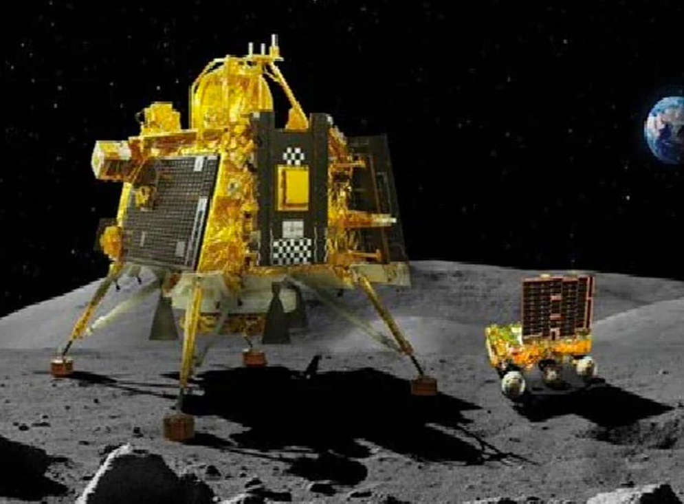 Chandrayaan-3: విక్రమ్‌ ల్యాండ్‌ అయిన 4 గంటల తర్వాత బయటకు వచ్చిన ప్రగ్యాన్‌ రోవర్‌